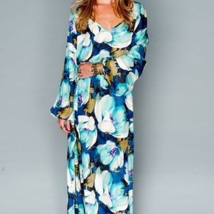 Show Me Your Mumu Jocelyn Maxi Dress ~ in Blue Tulips